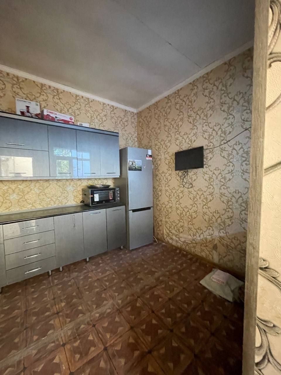 Oilaga hovli · Zolotaya bochka, 1-rasm