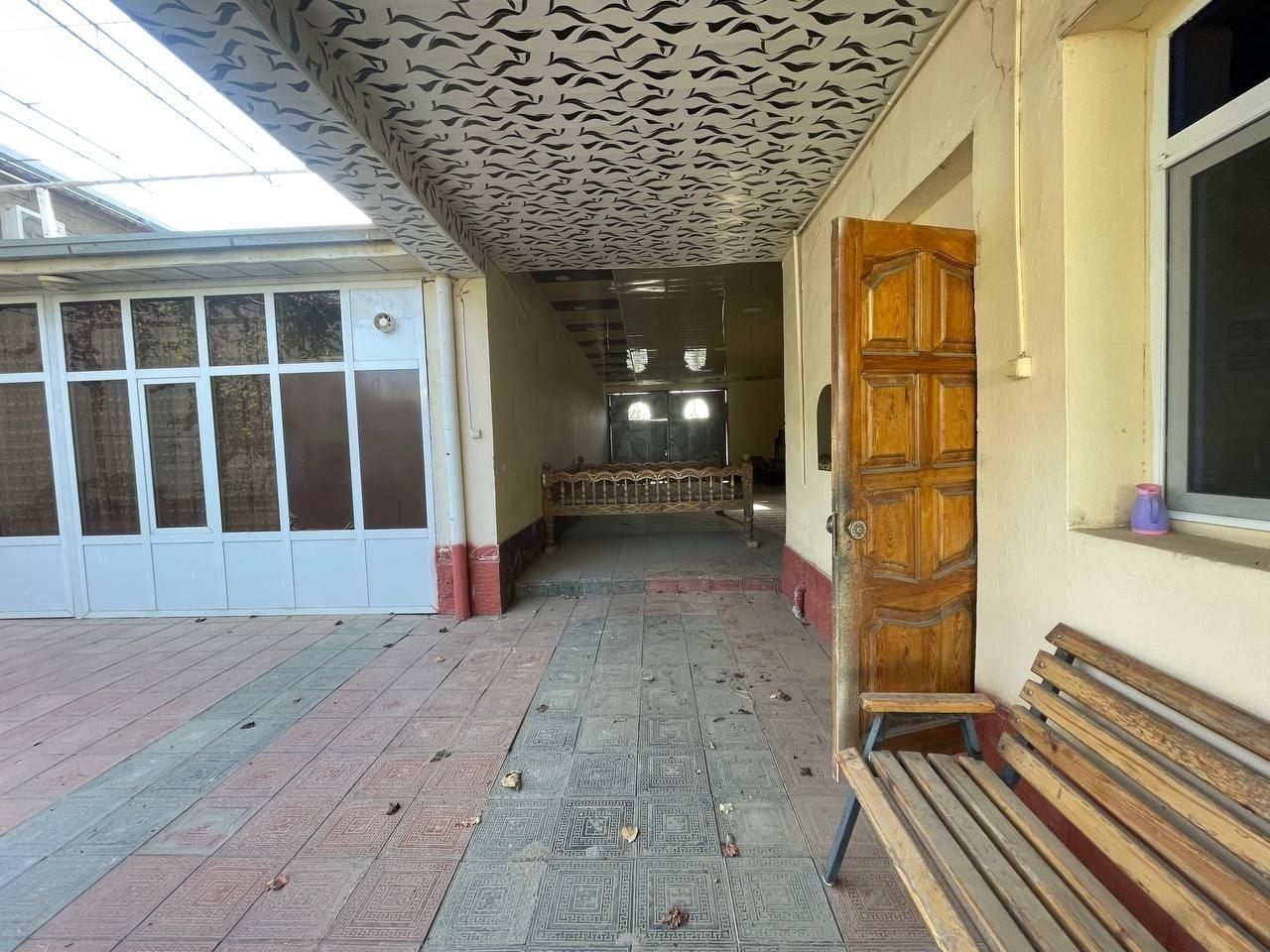 Oilaga hovli · Zolotaya bochka, 3-rasm