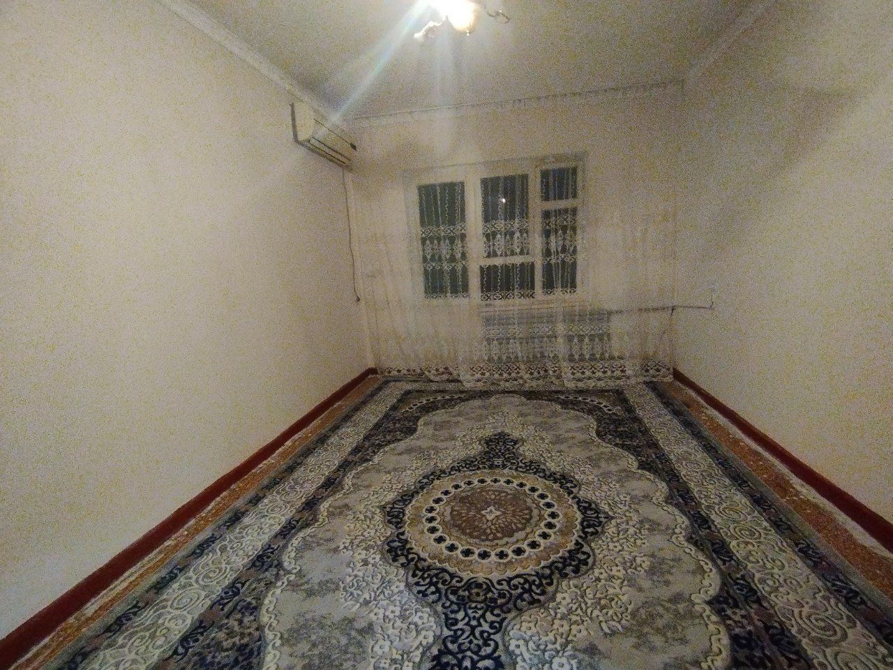 Talaba qizlarga 3 xonali kvartira · Azizbek restorani, 8-rasm