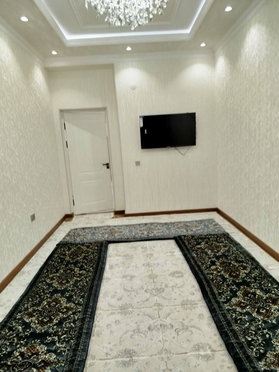 Talaba qizlarga 3 xonali kvartira · Muz saroyi, 3-rasm