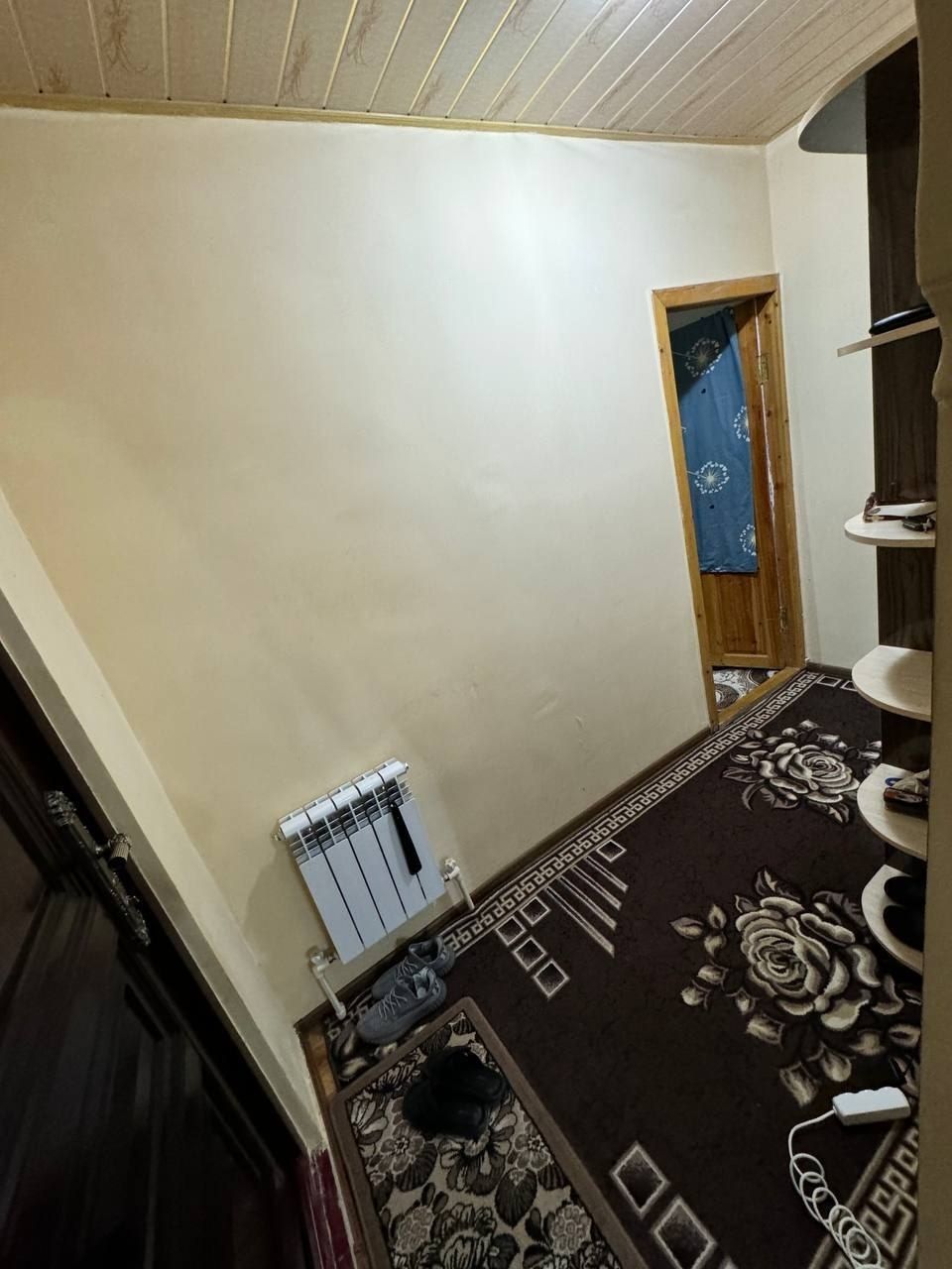 Oilaga 2 xonali kvartira · Best restorani, 1-rasm